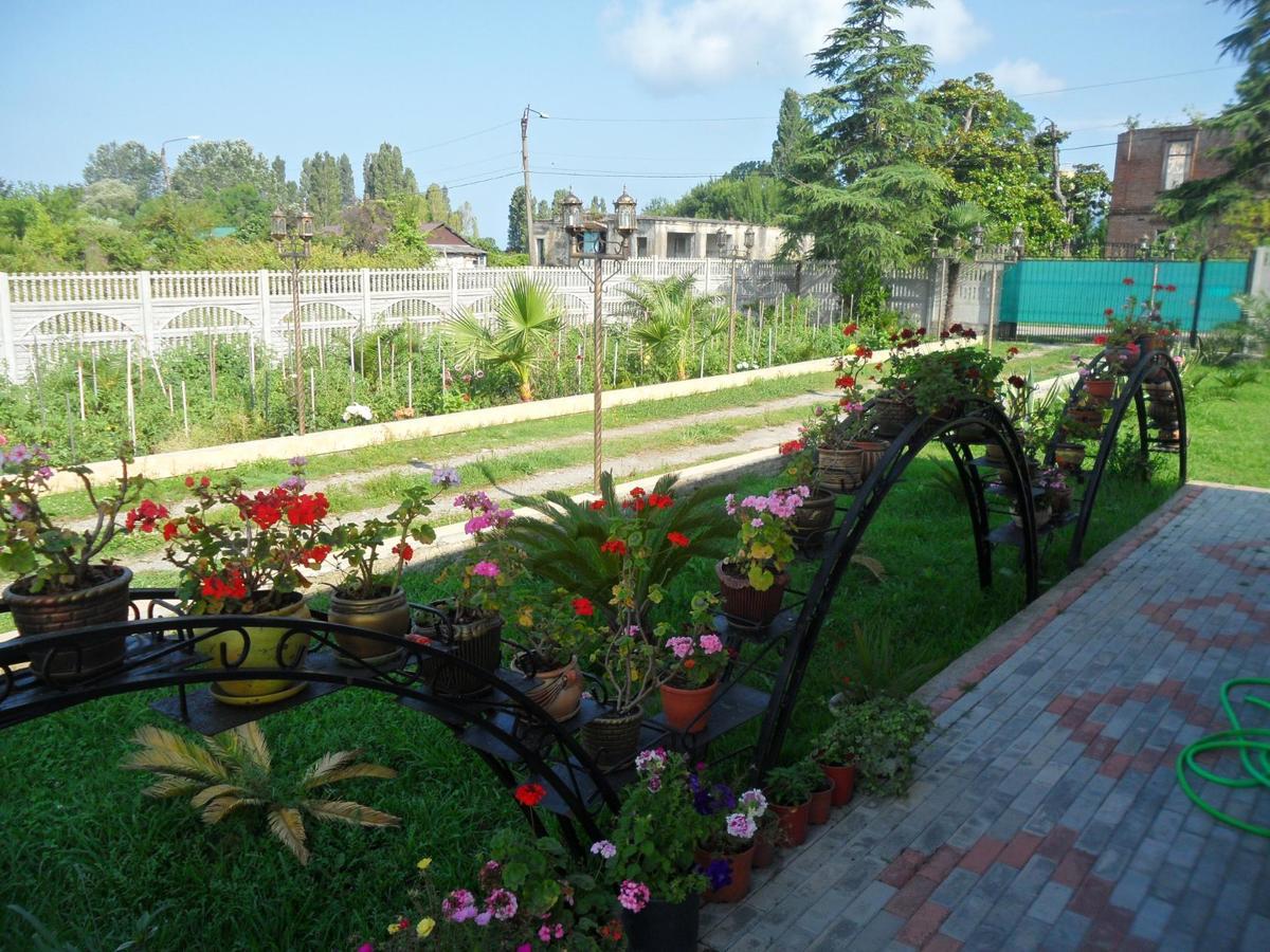 Galina Guest House Alakhadzi Ngoại thất bức ảnh